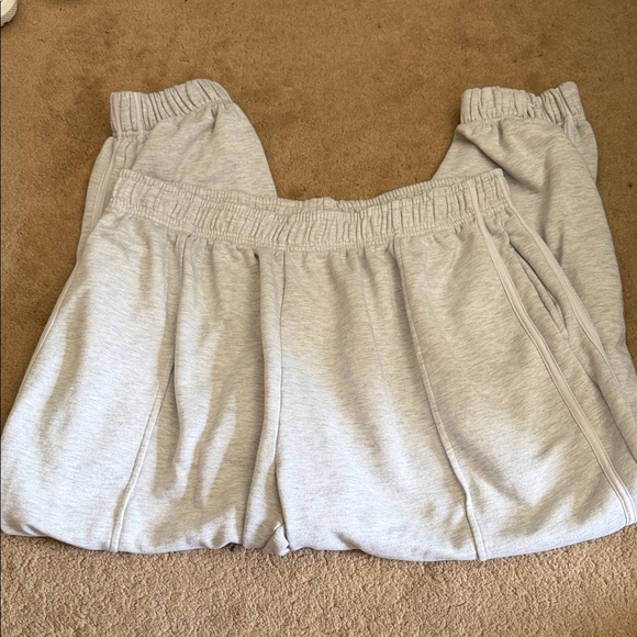 PrettyLittleThing Sweats!! - Picture 1 of 4